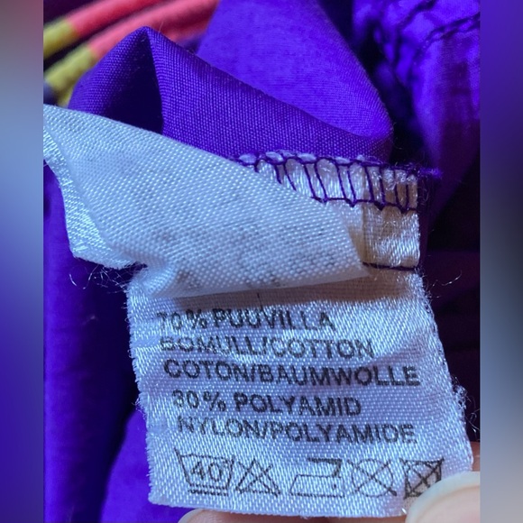 Vintage 80s/90s Luhta track suit
“Mexico Merida Marathon Luhta”
Women US size 10 - Picture 12 of 13